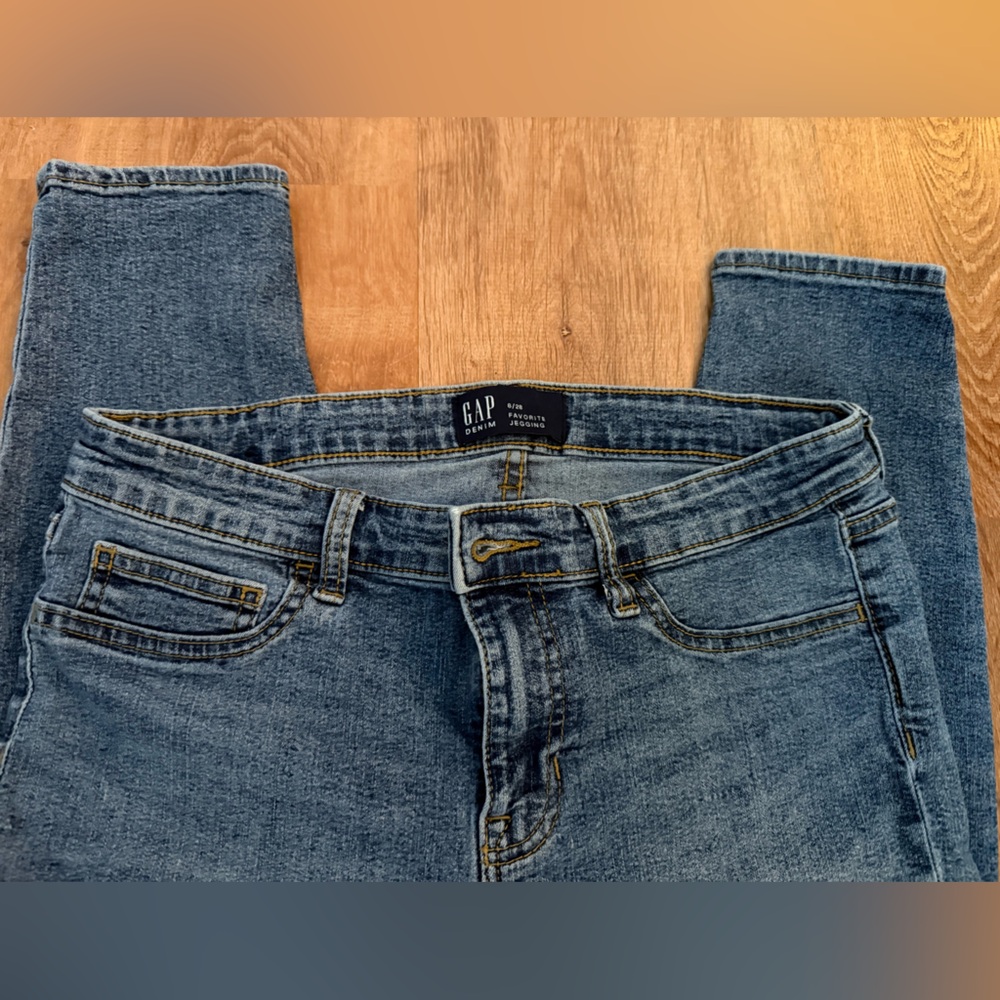 GAP Denim Women's Favorite Jeggings